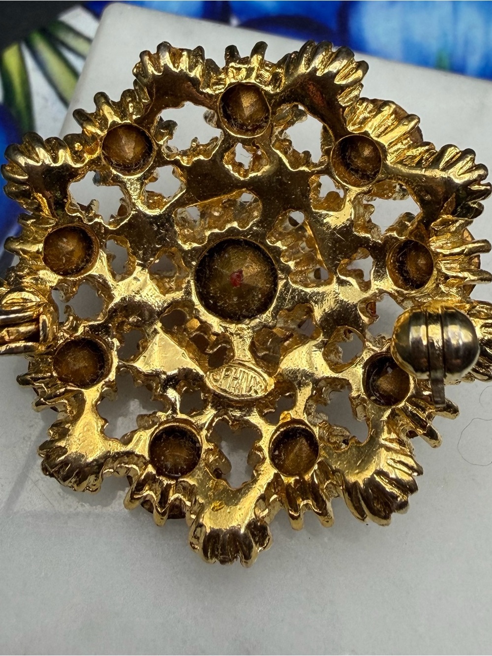 Stunning! Vintage Sphinx rhinestone brooch #404 fiery orange amber green gold - Picture 10 of 12